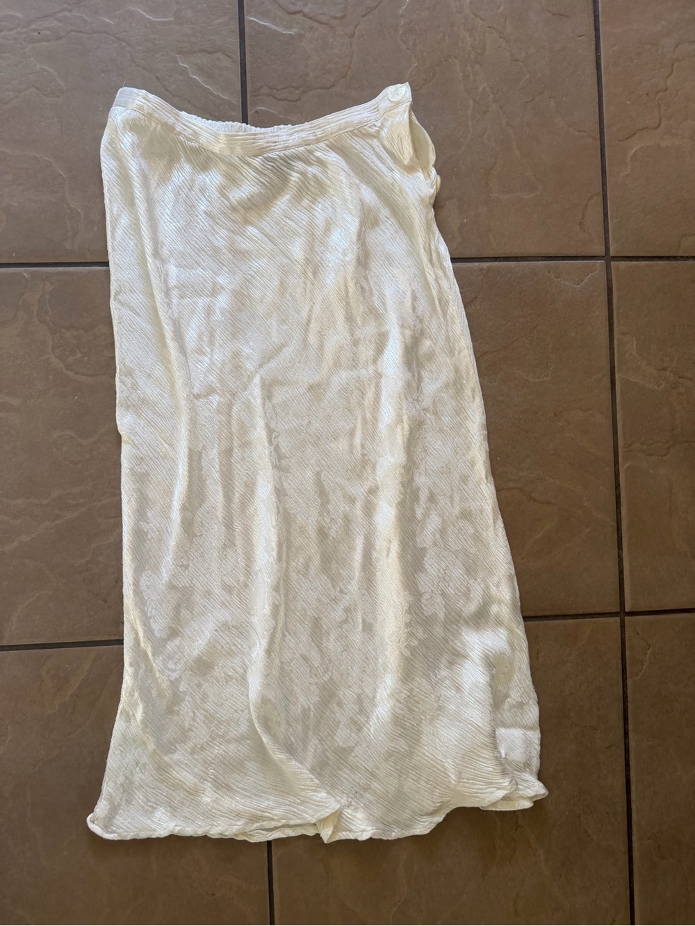 Carole Little Cream Ribbed Slip Skirt